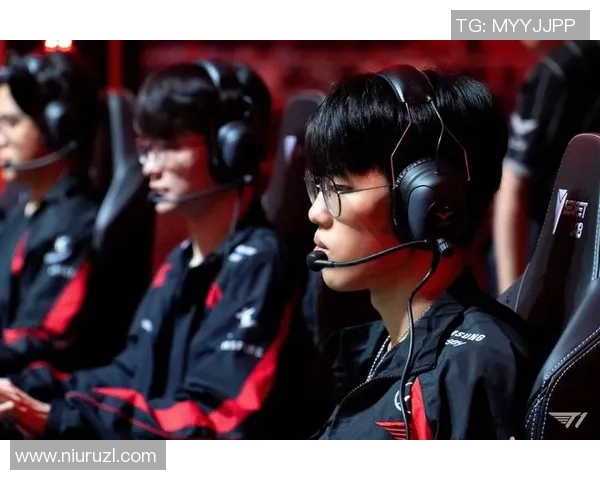 JDG团队协作在S15电竞总决赛中的精彩表现与世界冠军杯的深度解析